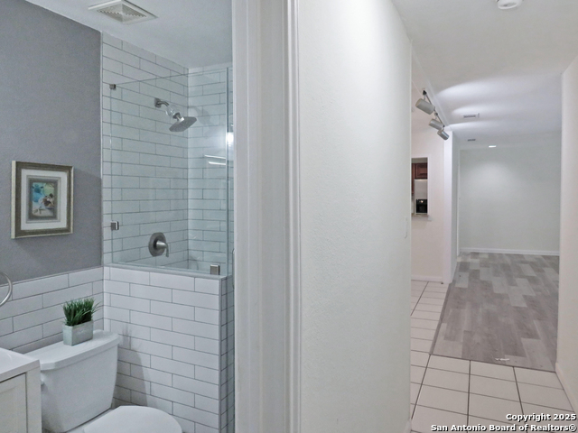 Image 13 of 43 For 13610 Earlywood