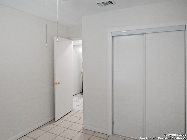 Image 17 of 43 For 13610 Earlywood