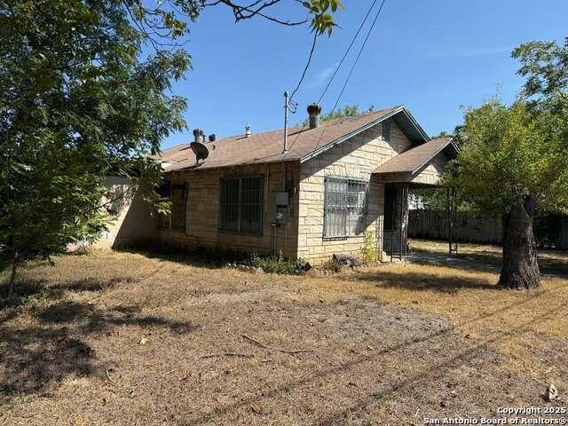 Image 2 of 13 For 6618 Tupper  