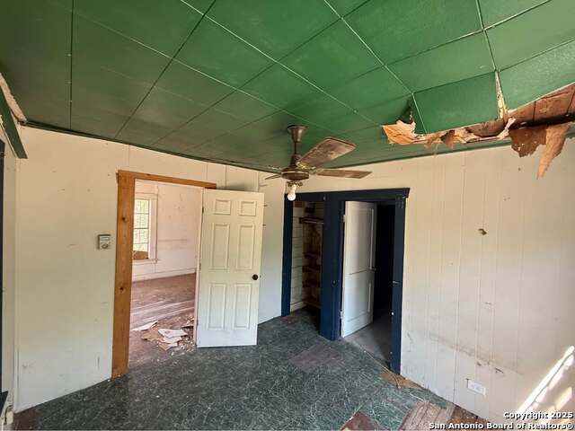 Image 7 of 13 For 6618 Tupper  