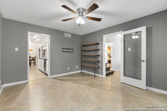 Image 19 of 37 For 5203 Metcalf