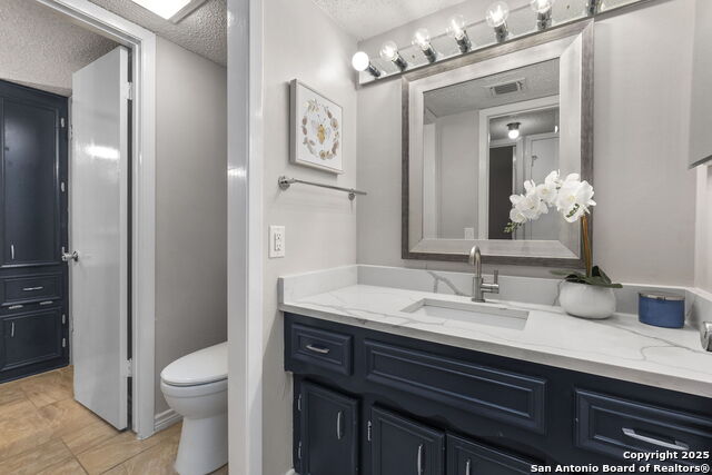 Image 23 of 37 For 5203 Metcalf