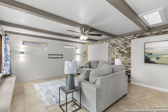 Image 5 of 37 For 5203 Metcalf