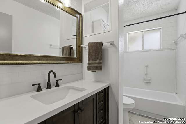 Image 12 of 27 For 6315 Forest Village