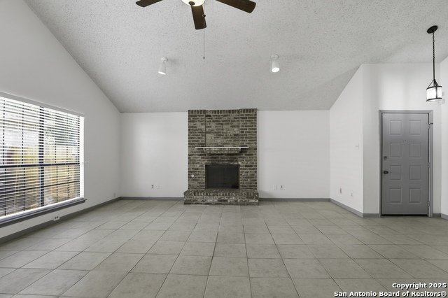 Image 3 of 27 For 6315 Forest Village