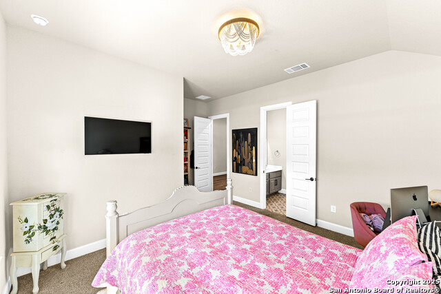 Image 19 of 47 For 113 Milagro  