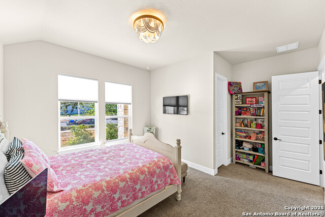 Image 20 of 47 For 113 Milagro  