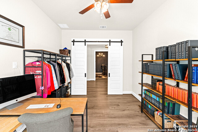 Image 32 of 47 For 113 Milagro  