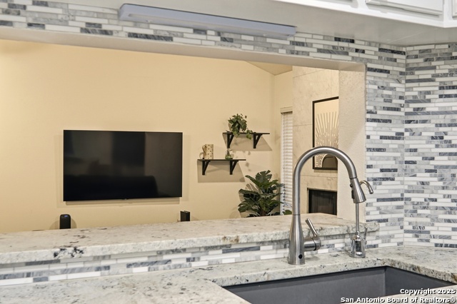 Image 11 of 24 For 139 Caleta Beach