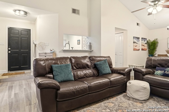 Image 4 of 24 For 139 Caleta Beach