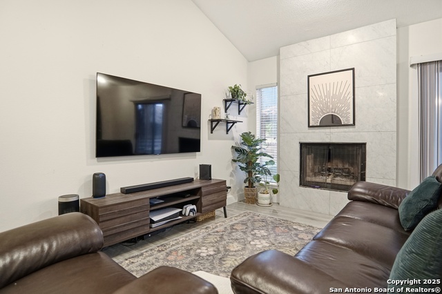 Image 5 of 24 For 139 Caleta Beach