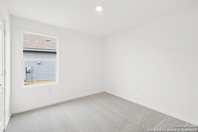 Image 23 of 34 For 1111 Crenshaw Way