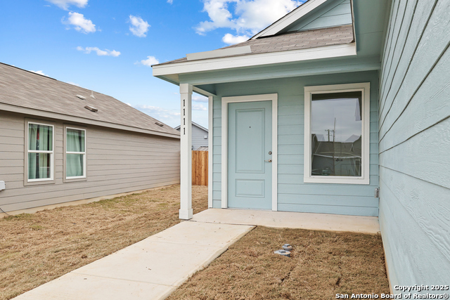 Image 4 of 34 For 1111 Crenshaw Way