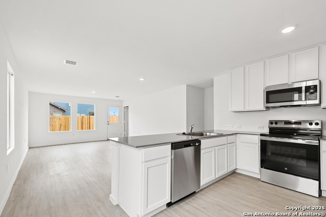 Image 6 of 34 For 1111 Crenshaw Way