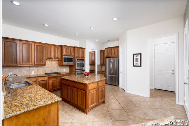 Image 18 of 41 For 27611 Autumn Ter