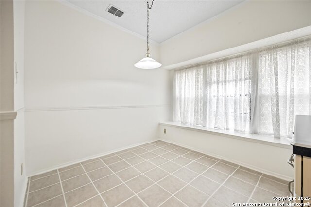 Image 14 of 39 For 7019 Elk Trail