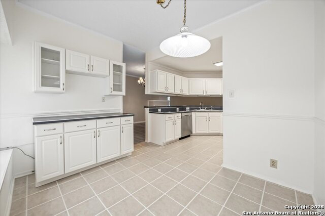 Image 15 of 39 For 7019 Elk Trail