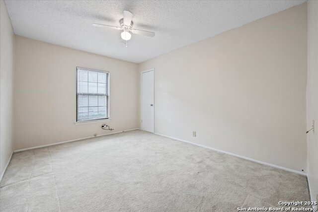 Image 25 of 39 For 7019 Elk Trail