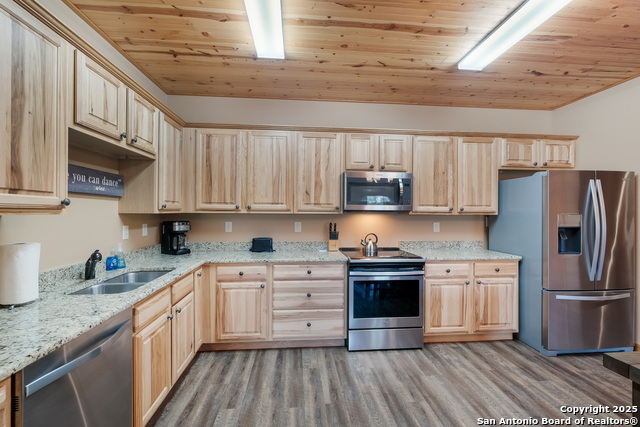 Image 7 of 16 For 1554 Gruene A3