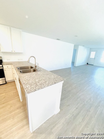 Image 11 of 33 For 10415 Canard Crest