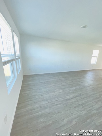 Image 16 of 33 For 10415 Canard Crest