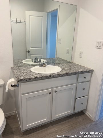 Image 23 of 33 For 10415 Canard Crest