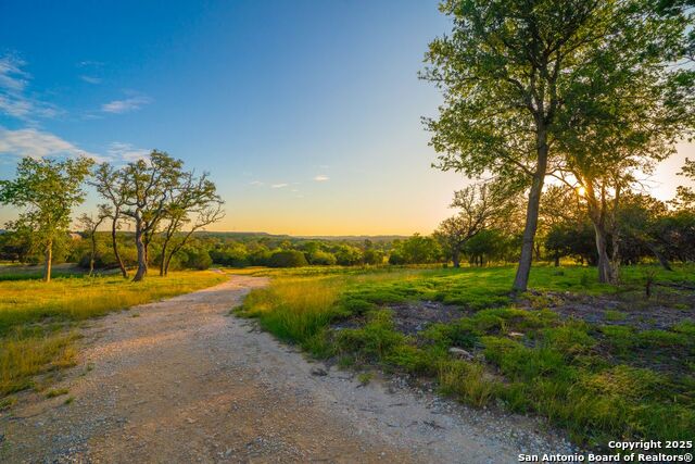 Image 15 of 28 For 112 Majestic Oaks Drive