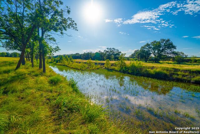 Image 24 of 28 For 112 Majestic Oaks Drive