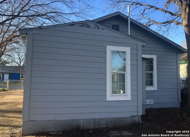 Image 8 of 10 For 327 Huerta  