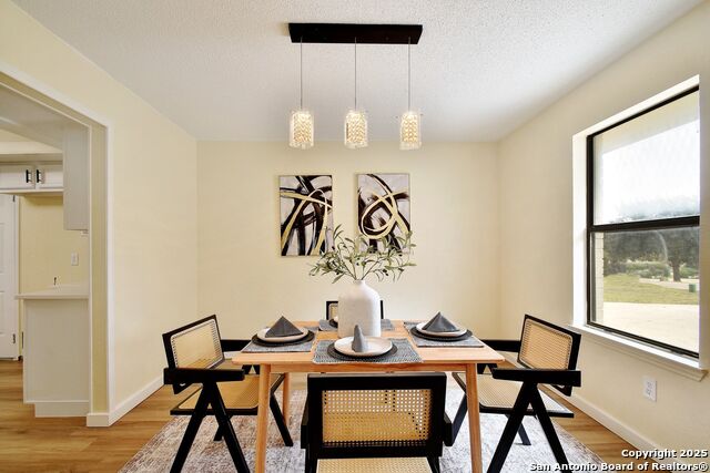 Image 12 of 27 For 300 Ridge Crest Dr