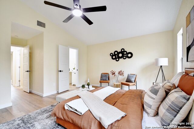 Image 15 of 27 For 300 Ridge Crest Dr