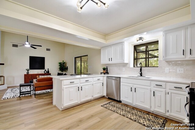 Image 3 of 27 For 300 Ridge Crest Dr