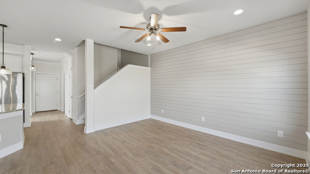 Image 16 of 38 For 223 Sapphire # 1002