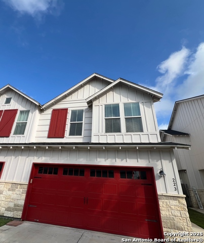 Image 2 of 38 For 223 Sapphire # 1002