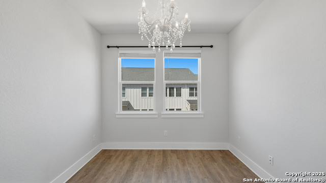 Image 22 of 38 For 223 Sapphire # 1002