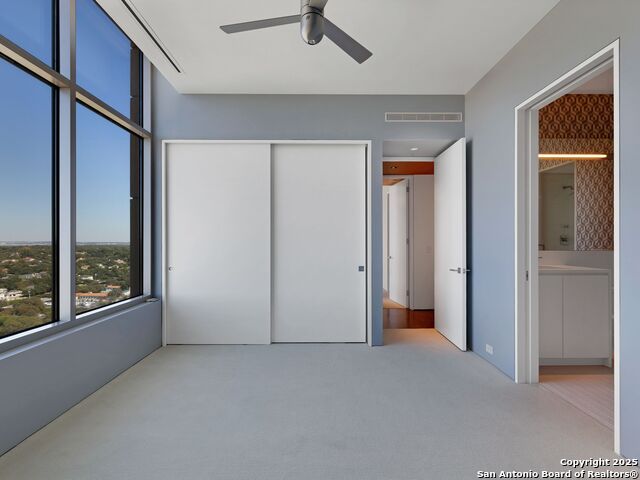 Image 31 of 45 For 4242 Broadway  2001