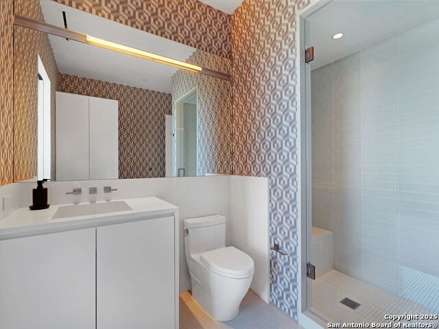 Image 32 of 45 For 4242 Broadway  2001