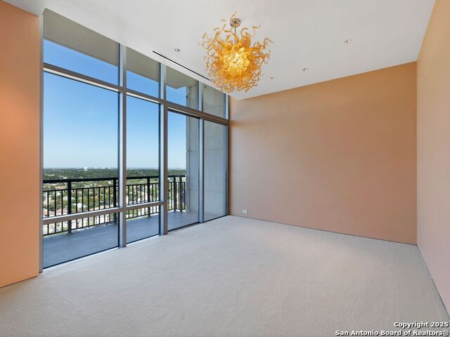 Image 34 of 45 For 4242 Broadway  2001