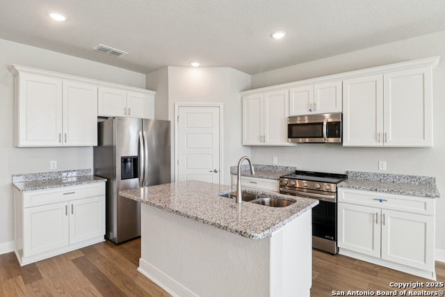 Listing photo id 23 for 7158 Magnolia Creek