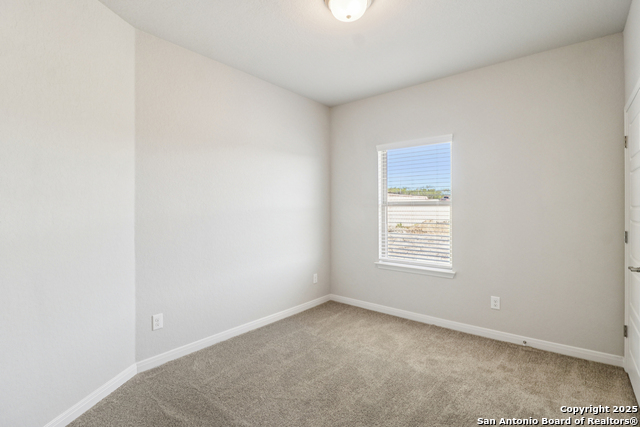 Listing photo id 28 for 7158 Magnolia Creek
