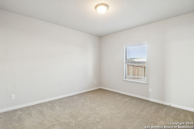 Listing photo id 32 for 7158 Magnolia Creek