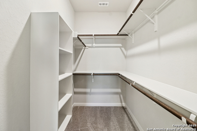 Listing photo id 35 for 7158 Magnolia Creek