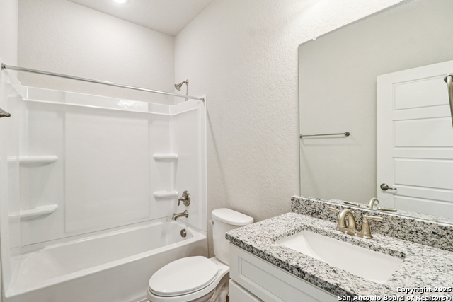 Listing photo id 7 for 7158 Magnolia Creek