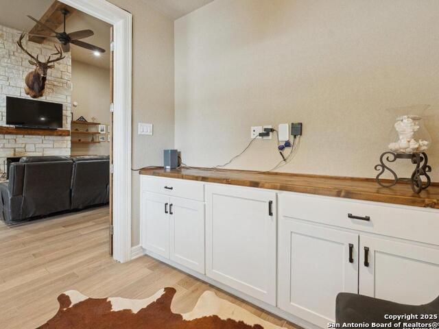 Image 10 of 66 For 256 Park Road