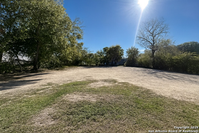 Listing photo id 1 for 212 Wilmot St