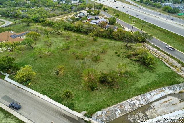 Image 16 of 17 For 2426 Betty Jean