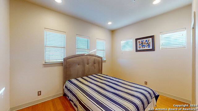 Listing photo id 32 for 2011 My Anns Hill