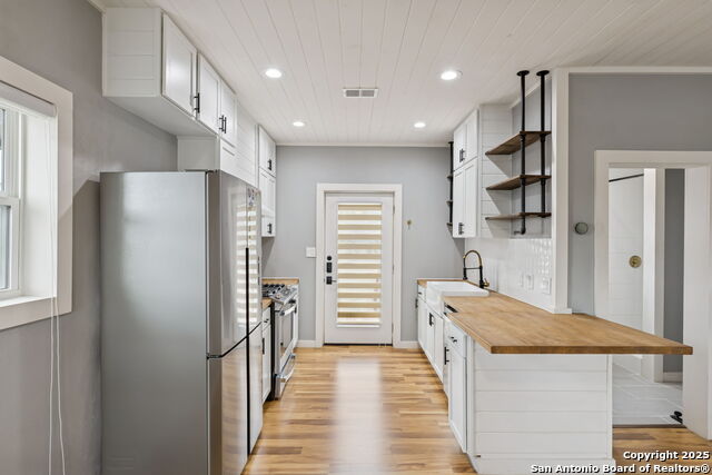 Image 17 of 30 For 2902 Katy St