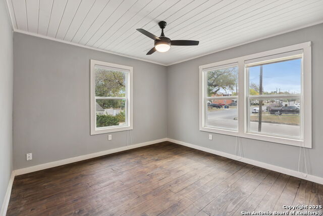 Image 9 of 30 For 2902 Katy St