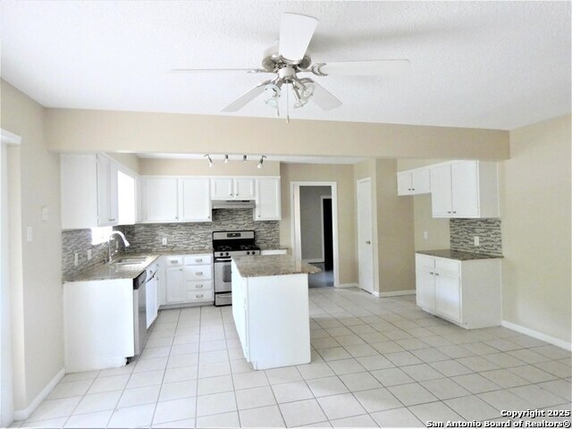 Image 3 of 16 For 210 Loma Linda